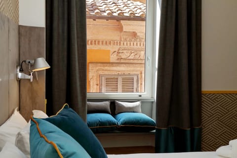 Deluxe Room, City View | Egyptian cotton sheets, premium bedding, down comforters, pillowtop beds