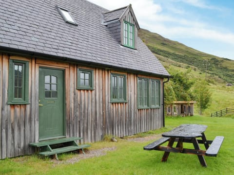 Wonderful holiday home | Loch Long View, Dornie