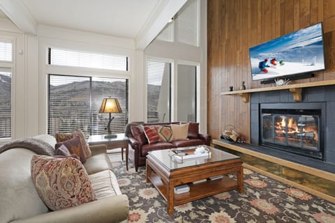 Townhome, 4 Bedrooms | Living area | Smart TV