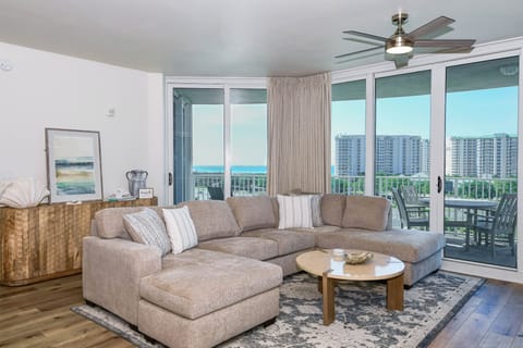 The Palms of Destin 1617 - Living Area