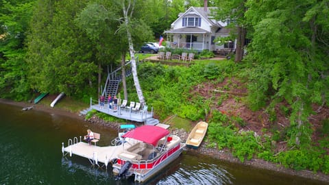 100 feet of private shore line. (Pontoon boat not available for guest)
