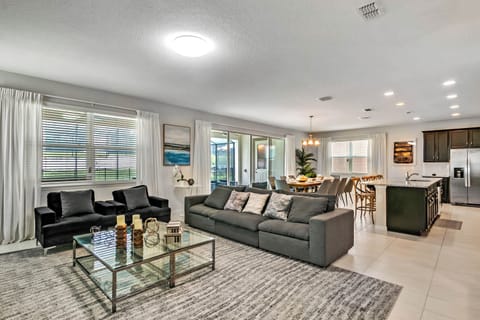 1760 Sawyer Palm (2).jpg
