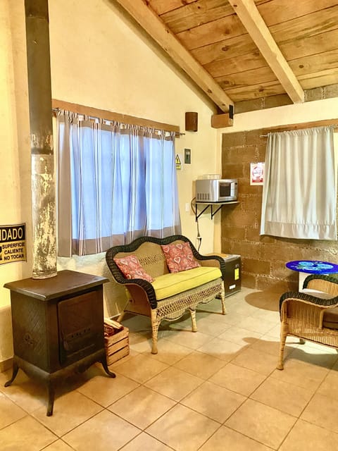 Family Cabin, 2 Double Beds, Fireplace, Mountain View (Ciruelo) | Individually decorated, individually furnished, bed sheets
