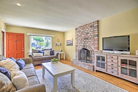 Oceanside Vacation Rental | 3BR | 2.5BA | 1,500 Sq Ft | Stairs Required
