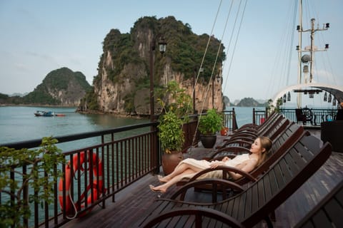 Sundeck