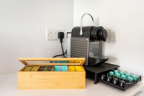 Nespresso, English Breakfast & a range of herbal teas await. 