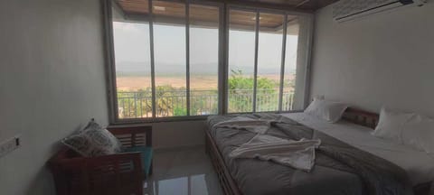 Classic Villa | Desk, free WiFi