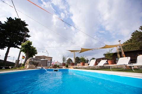 Seasonal outdoor pool
