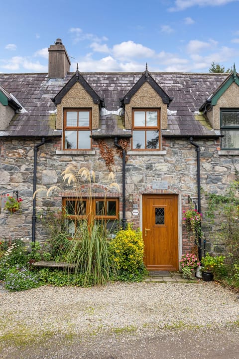 Cottage, Private Bathroom | Exterior