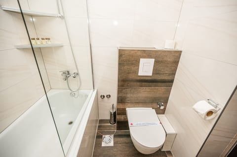 Free toiletries, hair dryer, bathrobes, slippers