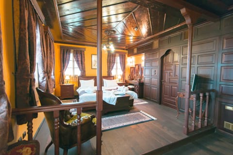 Grand Studio Suite | Premium bedding, pillowtop beds, minibar, individually decorated