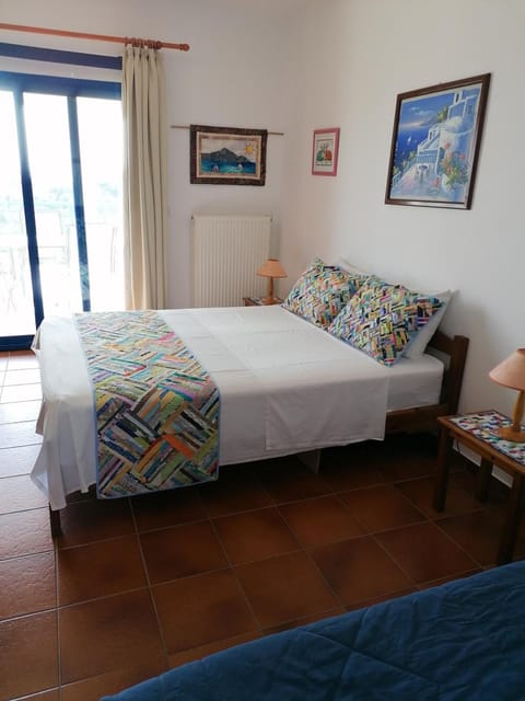 1 bedroom, in-room safe, individually decorated, individually furnished