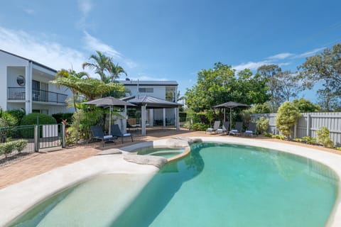 Outdoor pool, sun loungers