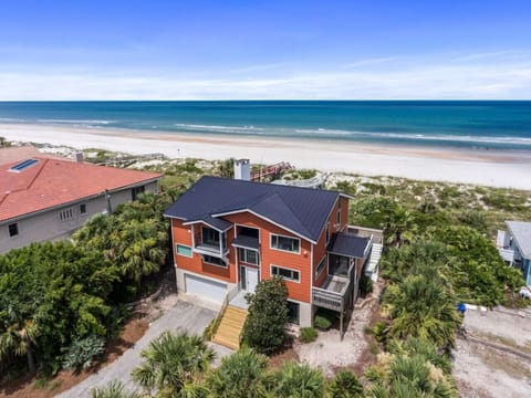 Welcome to Crescent Lookout.  An oceanfront delight.