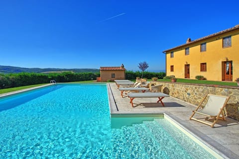 Building Exterior, Main Entrance, Outdoor, Pool