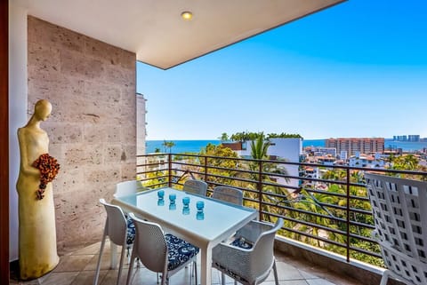 [Patio] Dinner for six above the treetops — ocean, mountains, and the Romantic Zone beyond