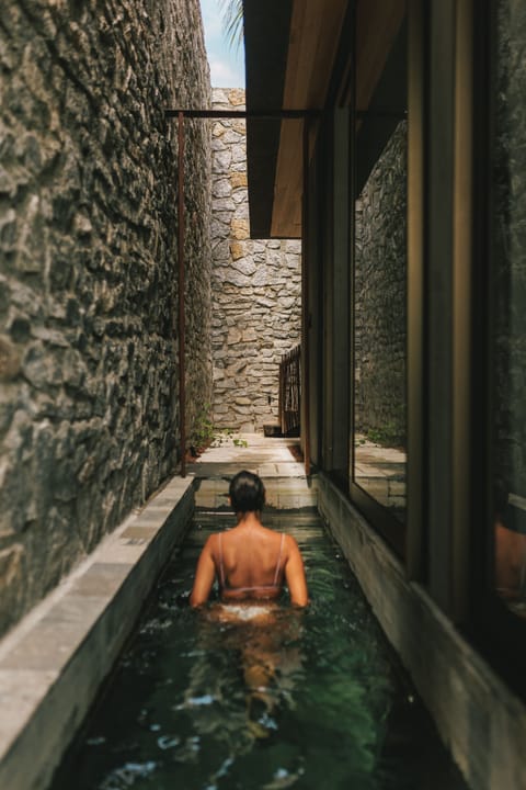 Private pool