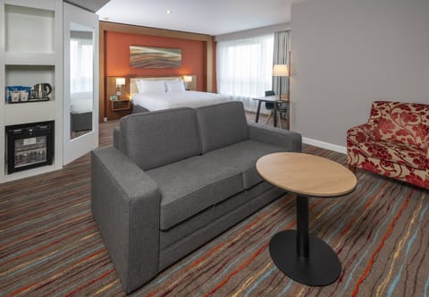 Premium Room, 1 Double Bed with Sofa bed | In-room safe, desk, laptop workspace, blackout drapes