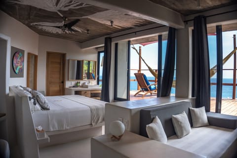 Rooftop Loft | Premium bedding, minibar, in-room safe, individually decorated