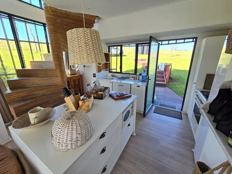 Eco Coconut 6 (2-4 sleeper) | Private kitchen | Fridge, microwave, oven, stovetop