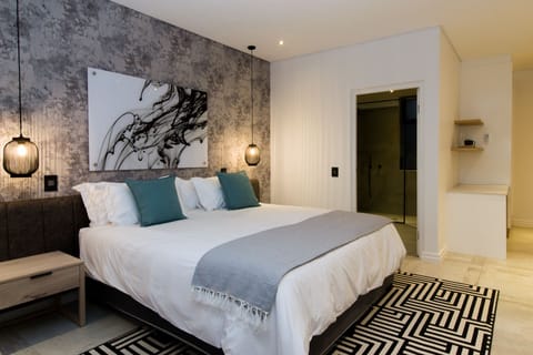 Premium bedding, minibar, in-room safe, individually decorated