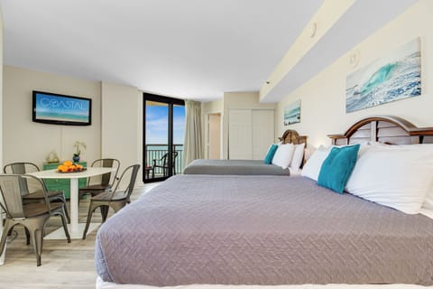 Cozy haven with ocean views to soothe your soul!