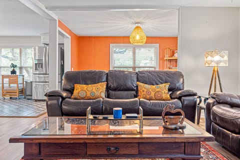 Comfortable leather reclining chairs - seating for 6