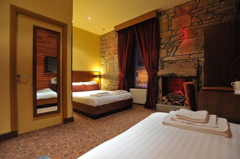 Premium bedding, desk, free WiFi, bed sheets