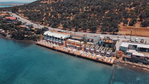 Private beach nearby, free beach cabanas, sun loungers, beach umbrellas