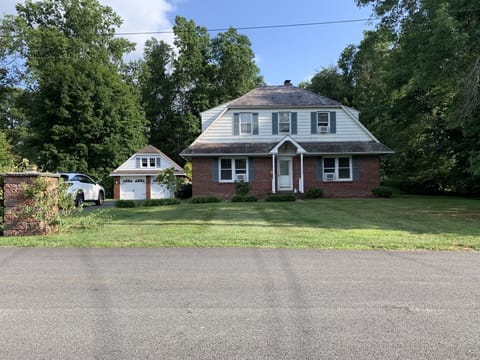 Front of the house 