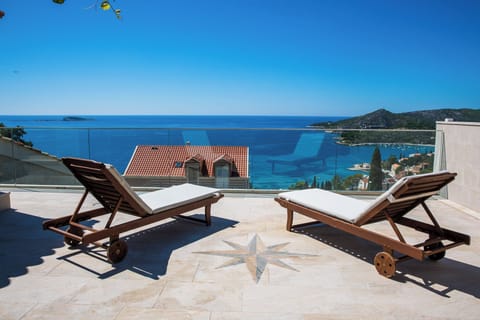 Villa (Four-Bedroom Villa, Swimming Pool) | Exterior