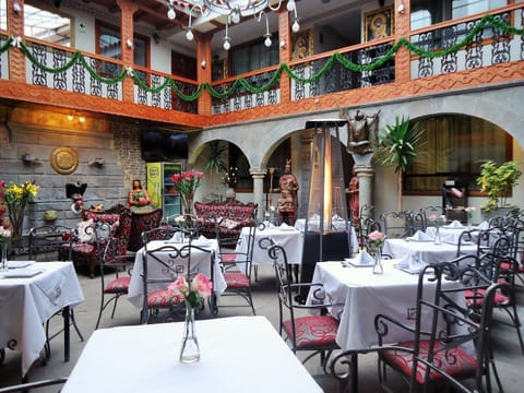 Food court
