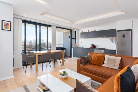 Luxury Apartment | Living area | Flat-screen TV, Netflix, streaming services