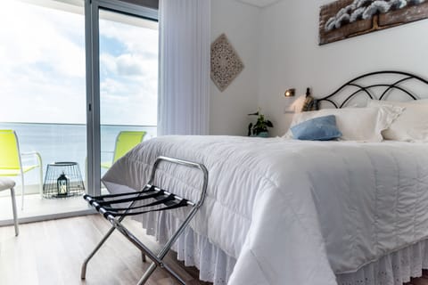 Double Room, Balcony, Sea View | Blackout drapes, free WiFi, bed sheets