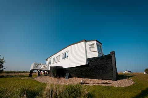 The Wild Duck, Heacham: Truly unique accommodation - a converted boat dating back to the 1870s