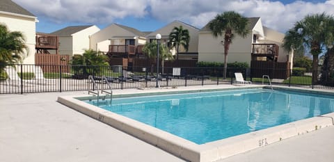Community pool