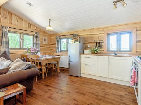 Open plan living space | Kingfisher Cabin, Croft, near Skegness