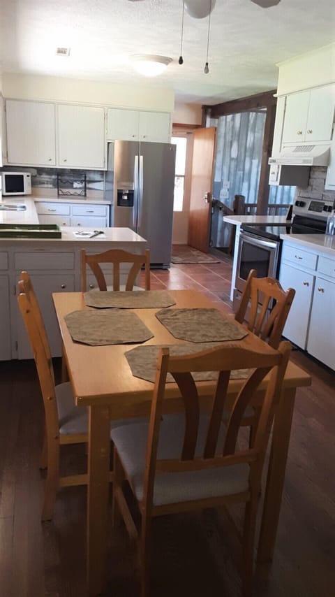 Kitchen nook dining area