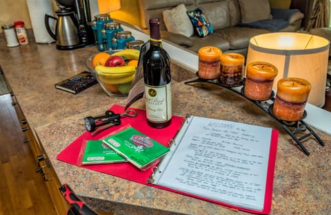 A warm Welcome from Host, Wine, Fruit, Popcorn, Coffee, + more