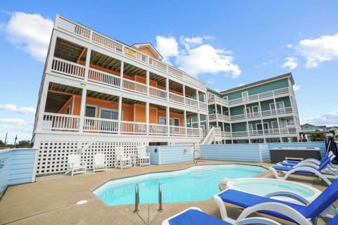 Surf-or-Sound-Realty-499-Jamaican-Happy-Pool-2