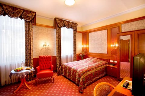 Minibar, in-room safe, desk, blackout drapes