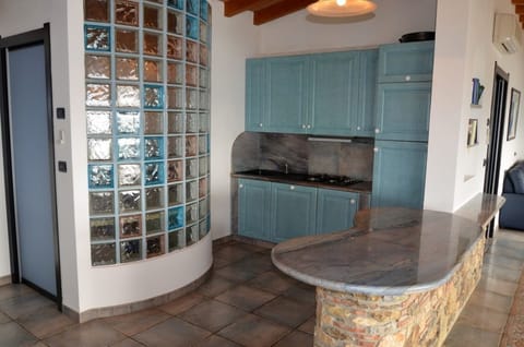 Villa | Private kitchen | Microwave, dishwasher