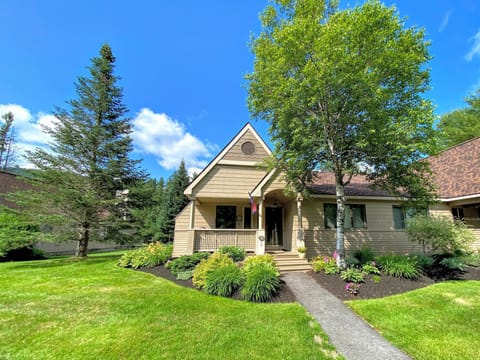 This beautifully appointed home is well renovated with upscale touches like granite countertops, stainless steel appliances, and Air Conditioning!
