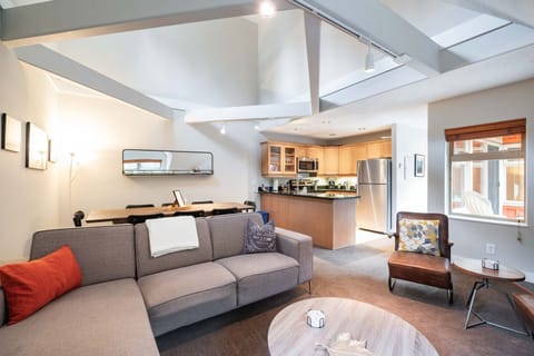 Property #18: Open floor plan