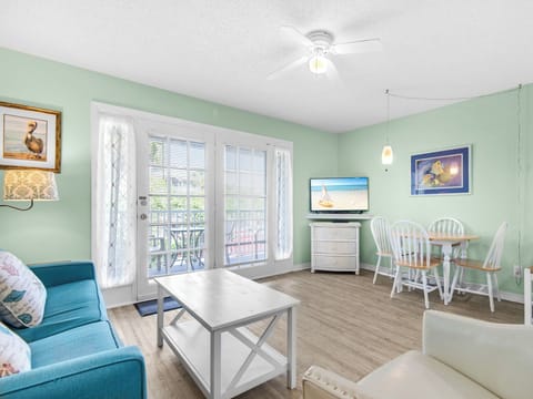 Welcome to Summer Breeze 211 a great vacation rental