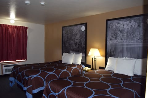 Standard Double Room | Blackout drapes, WiFi (free), bed sheets