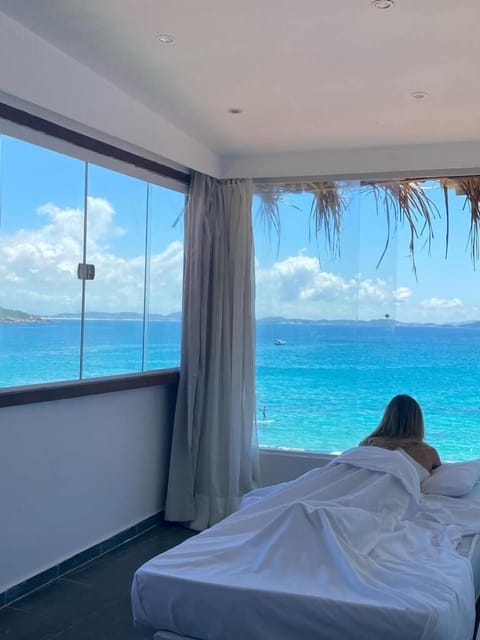 Estúdio King Deluxe (vista para o mar) | Minibar, blackout drapes, free WiFi, bed sheets