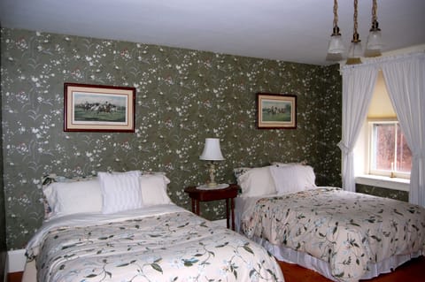 2nd Floor -Two Full Beds (Bedroom 2)