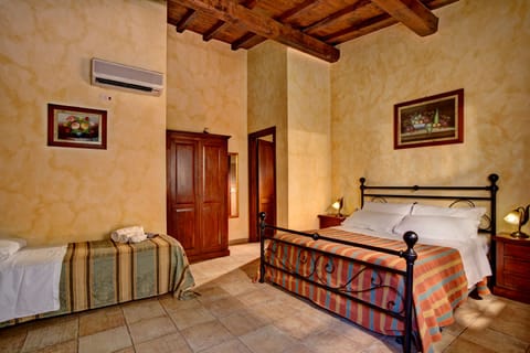 Triple Room | In-room safe, desk, soundproofing, cribs/infant beds