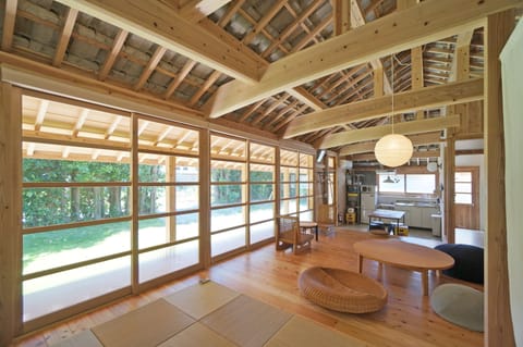 Private Vacation Home | Living area | Flat-screen TV